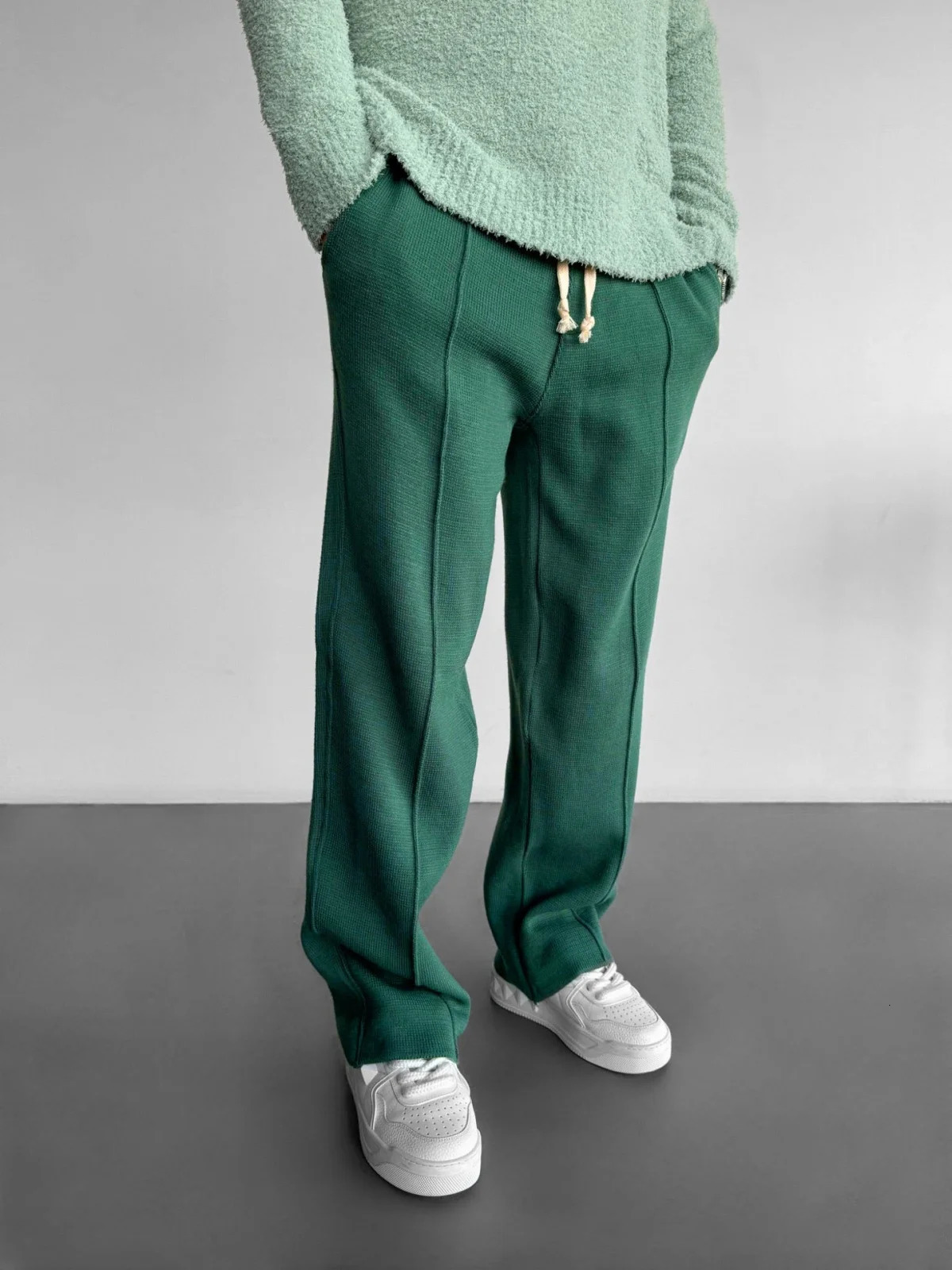 Mens business casual solid color waffle rope straight jogging pants suitable for shopping and casual pants 250220