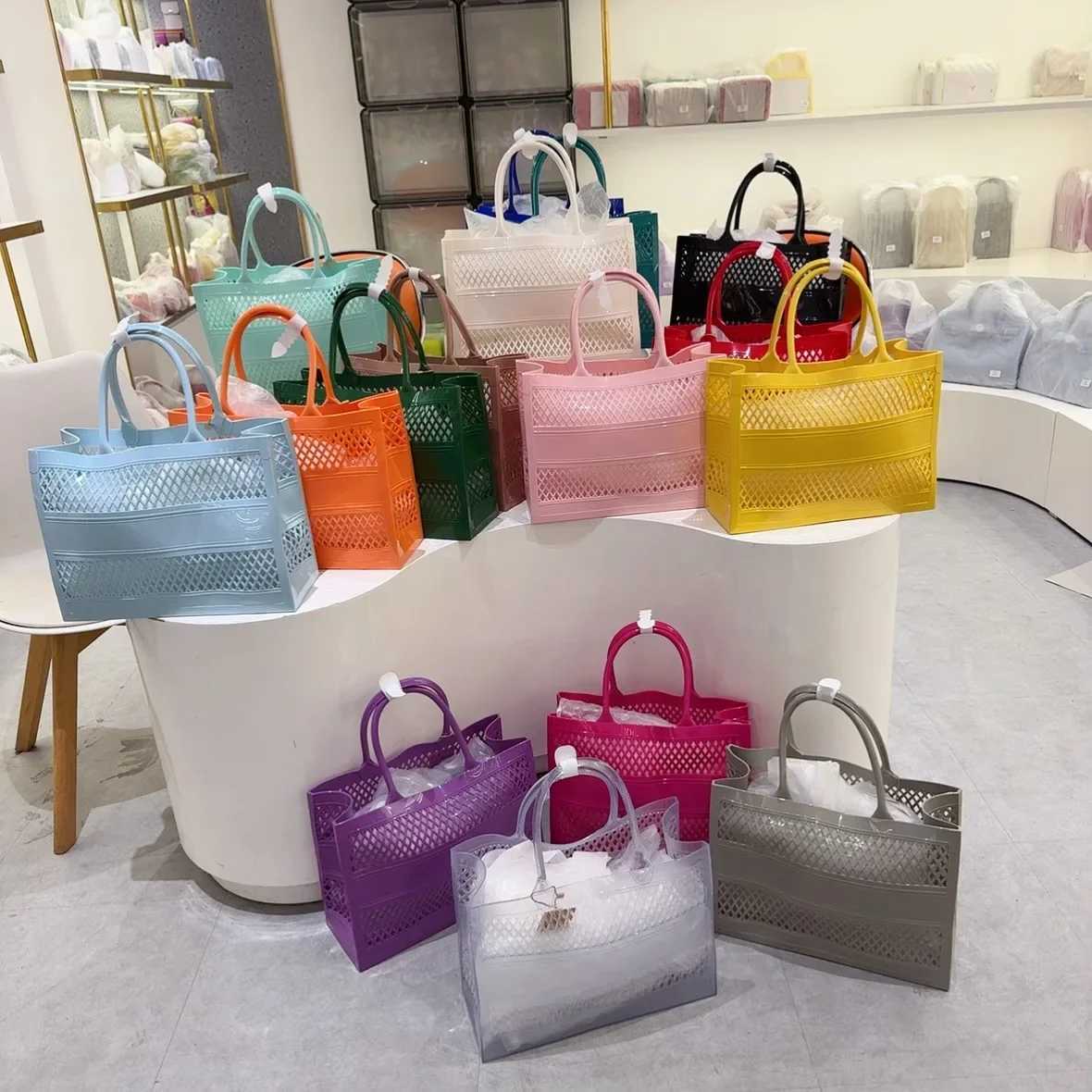 Large capacity PVC womens handbag hollow handbag luxury designer shopping bag womens shopping basket womens beach bag Z250219