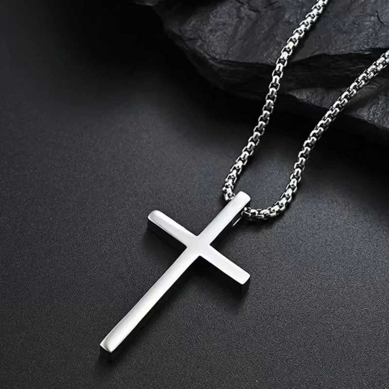 2024 New Cross Pendant Necklace for Men Women Minimalist Silver Color Stainl Steel Jewelry Male Female Sweater Chain GiftsXJ250219