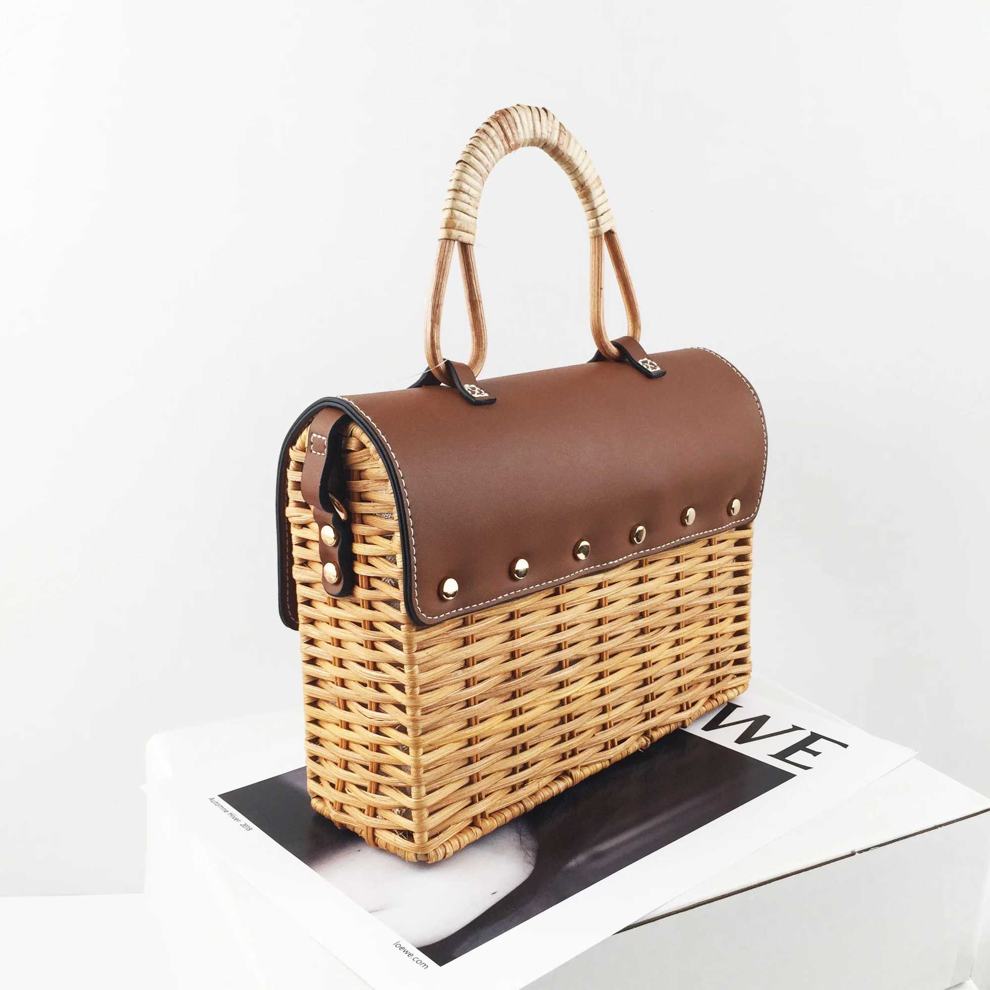 Rattan Women Handbag Designer Wikcer Woven Shoulder Crossbody Bag Summer Beach Lady Small Flap Bali Purse Z250219