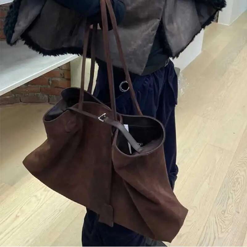 Autumn And Winter Retro High-End Imitation Suede Shoulder Personalized Light Fashion Bag For Women Trendy