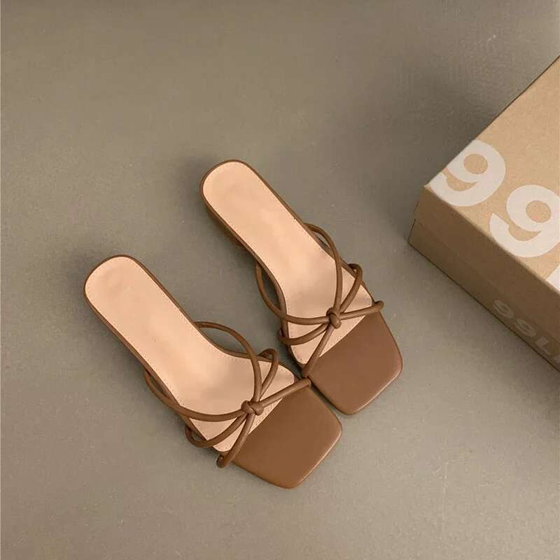 Open Toe Women Slippers Fashion Narrow Band Slides Ladies Outdoor Low Heel Sandal Summer Women's Shoes ddmykukumalu