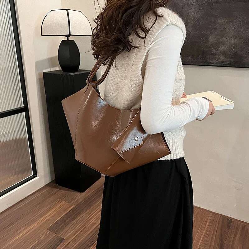 LEFTSIDE 2 Pcs/Set Leather Tote Bags Lady Winter Underarm Shoulder Bag For Women 2024 New Fashion Trend Y2k Handbags And Purses