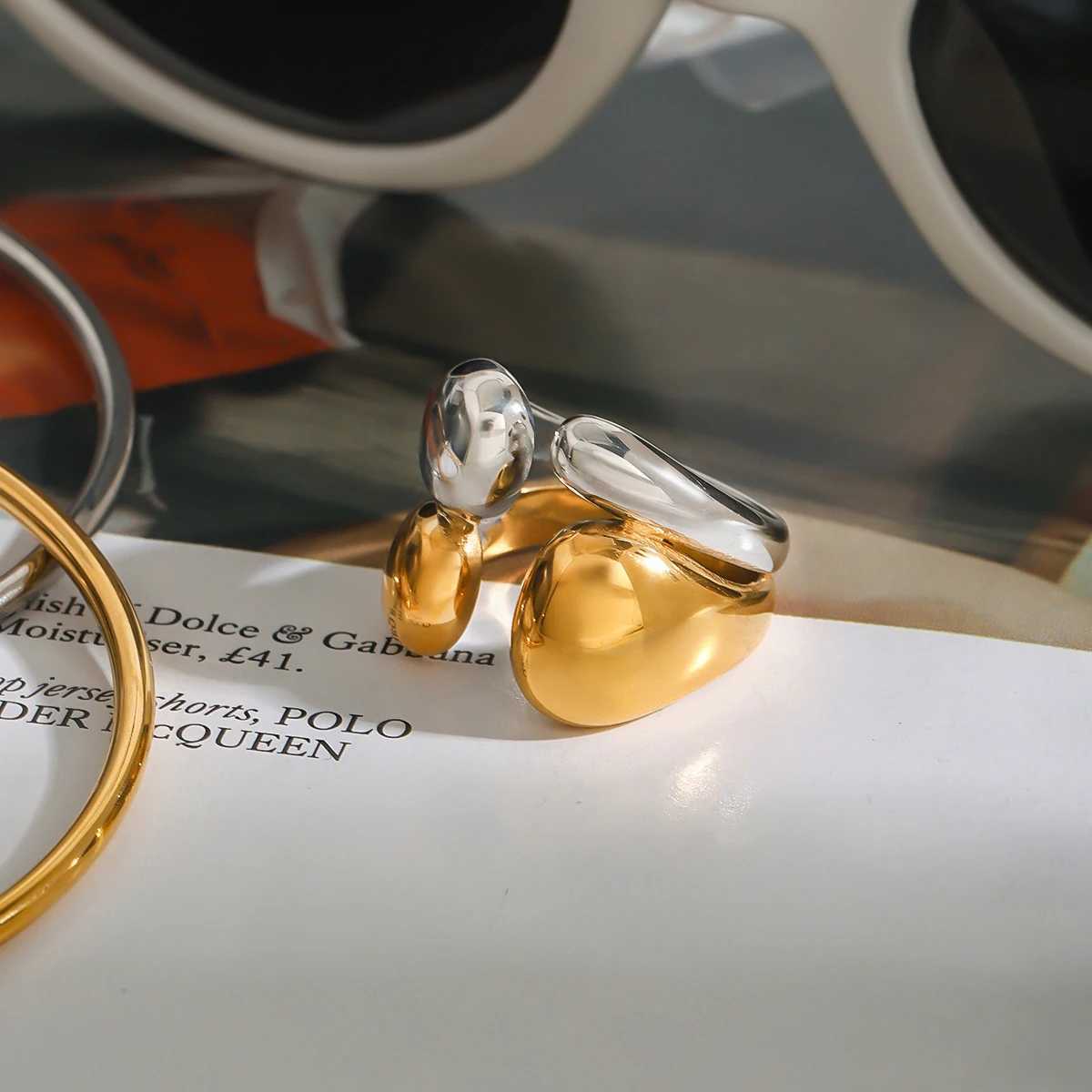 Uworld Fashion Statement Two Tone Ring 18k Gold Color Plated Stainless Steel Double layered Smooth Ring Stackable Ring Wens J X250220