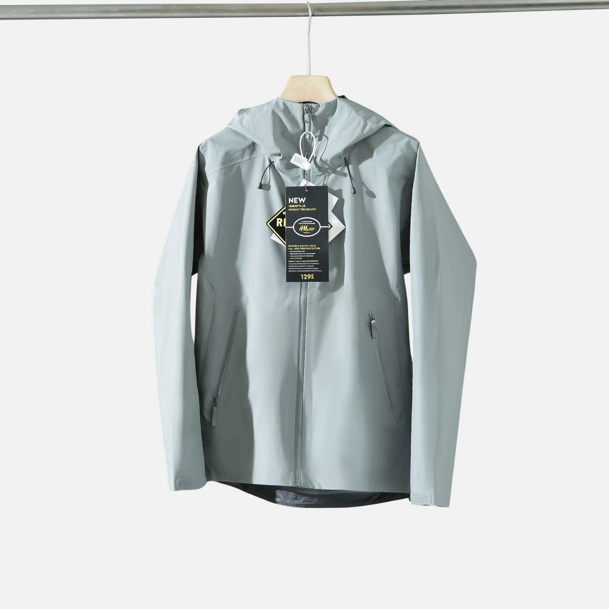 designer New Outdoor Sports Camping Mountaineering Fashion Men's Windproof British Wind Hooded Simple Storm Jacket