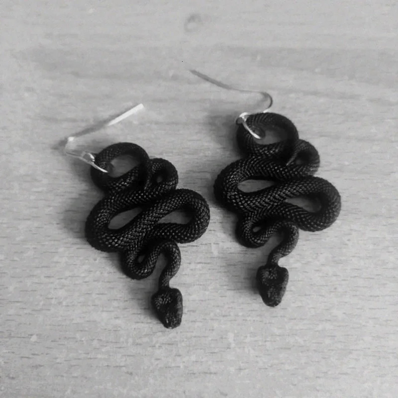 Black Snake Dangle Earrings Alloy Jewelry Goth Punk Style Personality Female Gift Club Party Accessories 250220