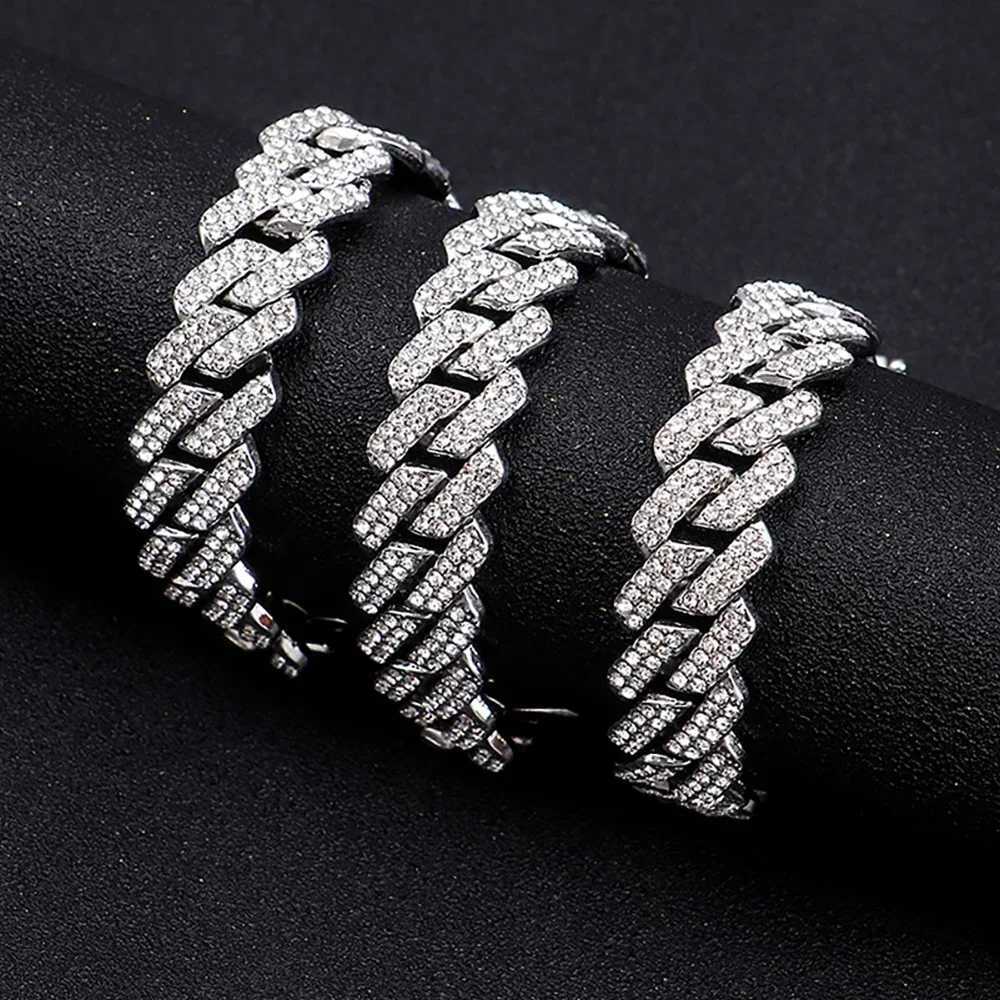 Hip Hop Shiny 15MM Cuban Link Chain Necklace Women Men Silver Color Rhinestone d Out Cuban Chain Punk Jewelry Necklace GiftXJ250219