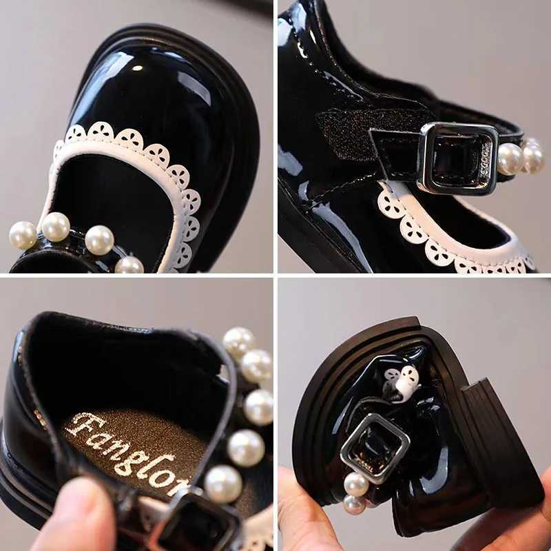 New School Girls Shoes Spring Summer Baby Girl Brightly Patent Leather Round Toe Shoes Princess Floral Bordered Mary Jane G12196 X250220