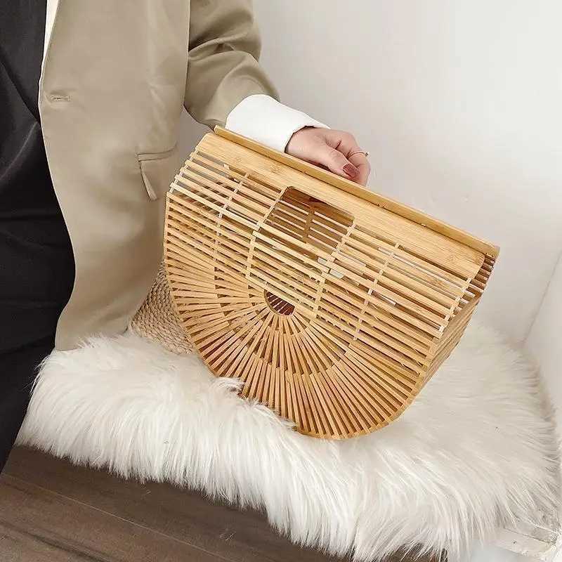 Elegant Female Weave Tote bag 2024 Fashion Womens Designer Handbag Large Saddle bag Straw Beach Travel bag Z250219
