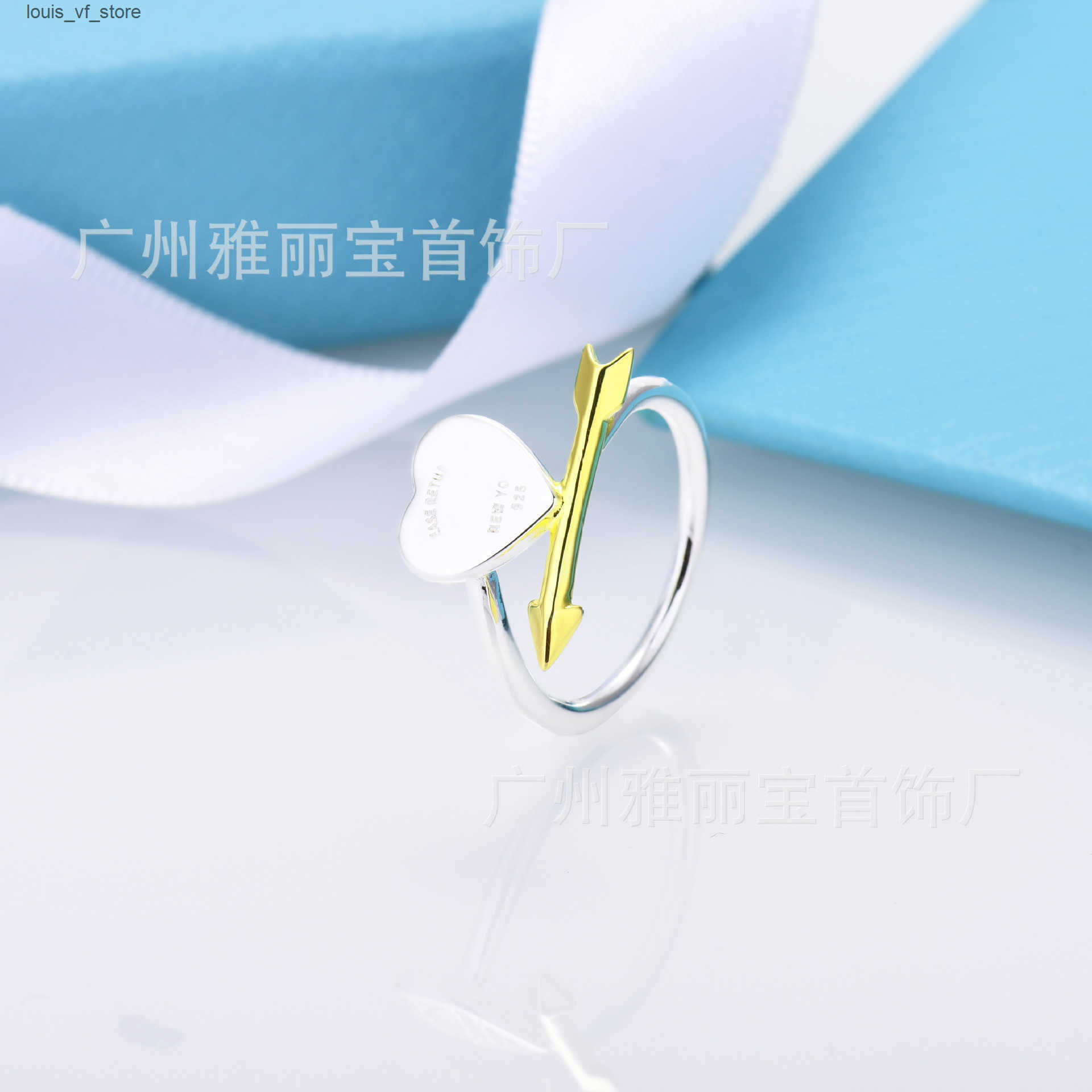 Cluster Rings High end new heart-shaped arrow ring womens white copper plated color separation 18K real gold personalized versatile high-end ring H250