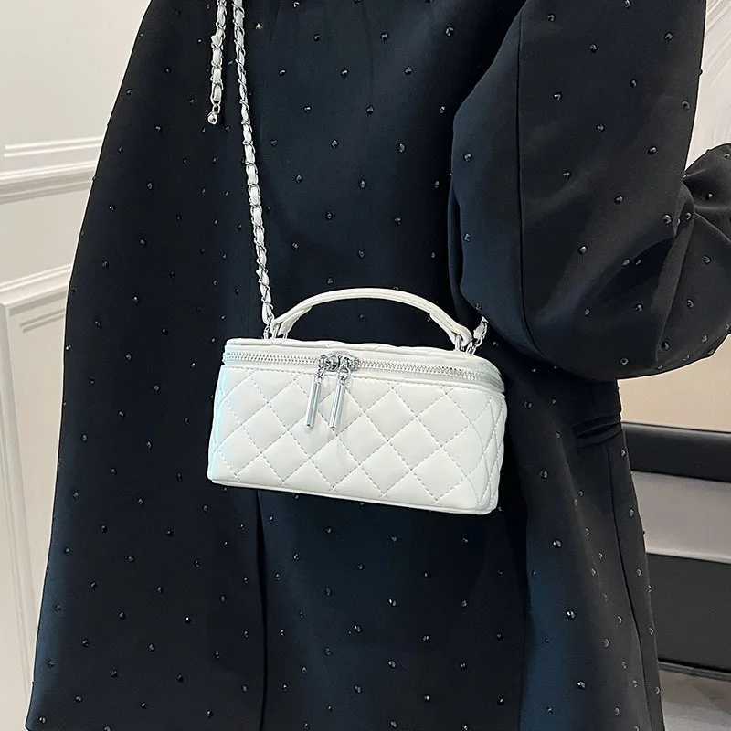 2024 New Fashion Crossbody Bags Wens Shoder Bags Casual Simple Mobile Phone Bag Temperament Elegant Chains Square Handbags Z250317