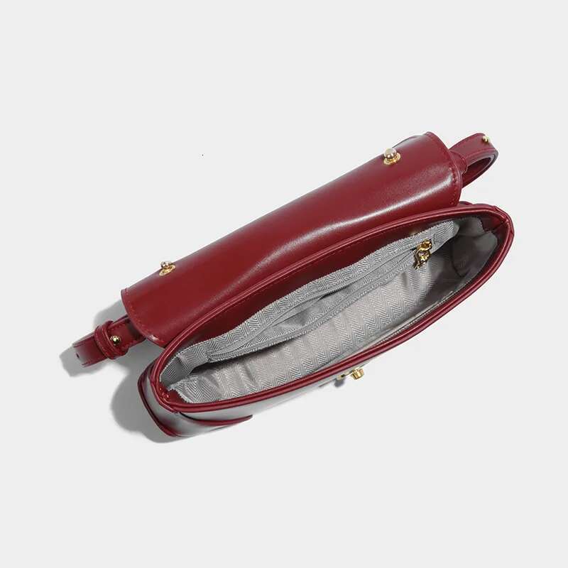 UKF French Style Commuter Elegant Armpit Bag Light Designer Shoulder Bags For Women Handbags Female All-Match Bolsas