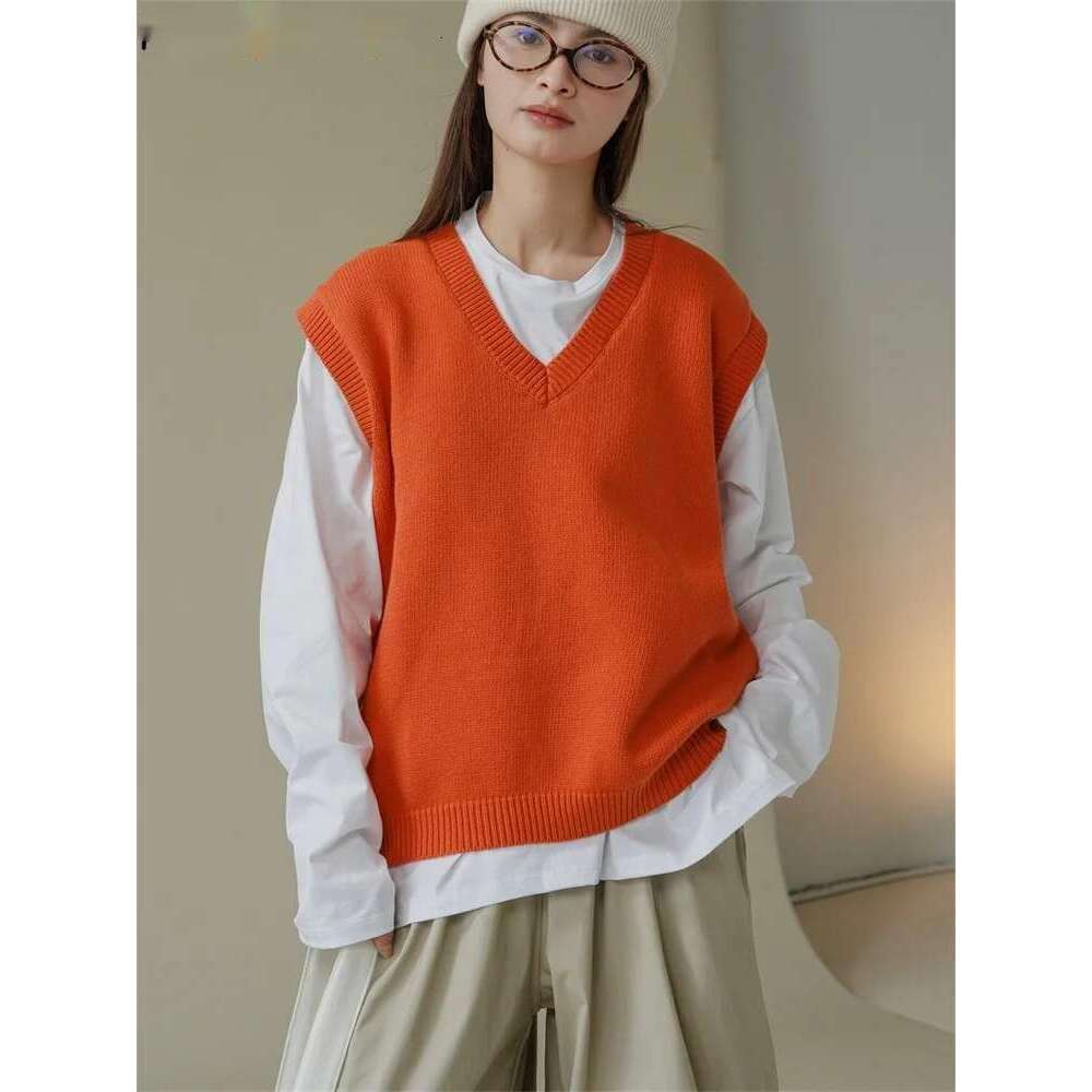 2025 Early Spring Fashion Silhouette V-Neck Knitted Vest Women 100% Cotton Loose Sleeveless Sweater Orange/Beige
