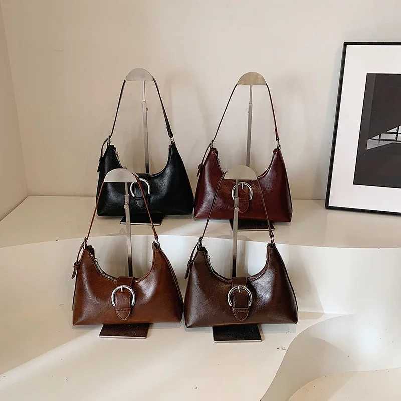 LEFTSIDE 2024 Simple New Retro Design Small PU Leather Underarm Bag Women Handbags and Purses Luxury Fashion Shoulder Bag Y250218