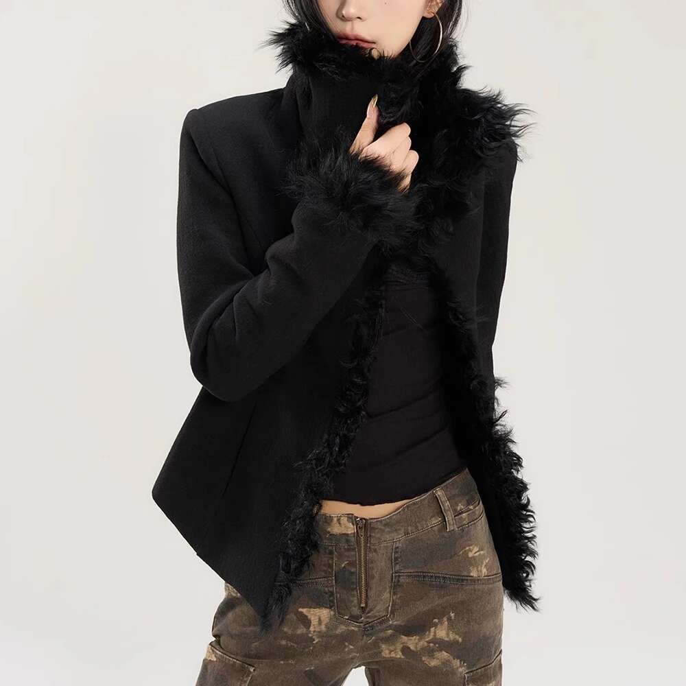 TWOTWINSTYLE Solid Spliced PU Leather Coats For Women Lapel Long Sleeve Patchwork Fur Vintage Thick Coat Female Fashion Clothing
