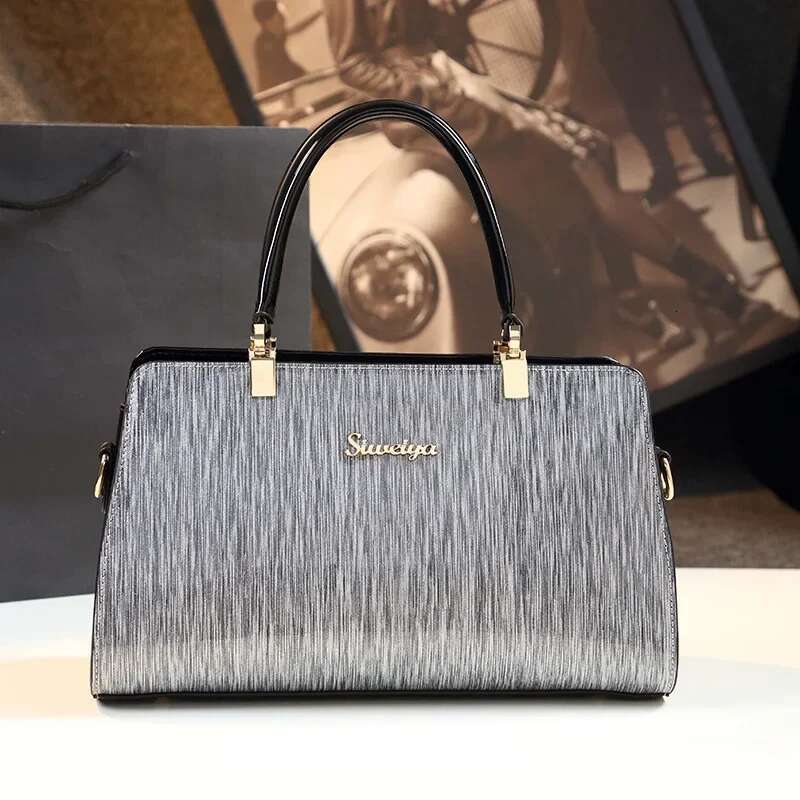 New Fashion Women Handbags Genuine Patent Ladies Shoulder Bags Female Brand Real Natural Leather Crossbody Bag