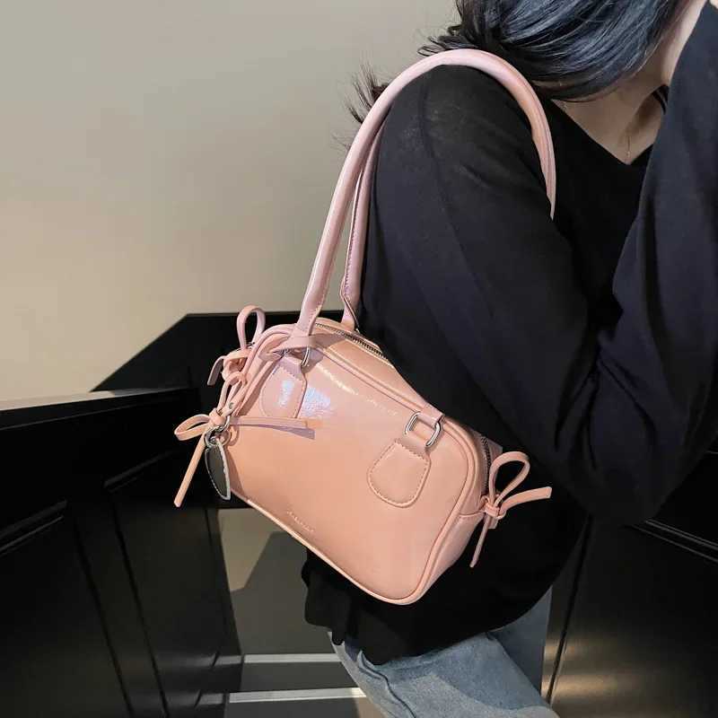 Niche Bow Bowling Bag Womens 2025 New Fashion Versatile Underarm Bag Large-capacity Work Commuter Bag Y250218