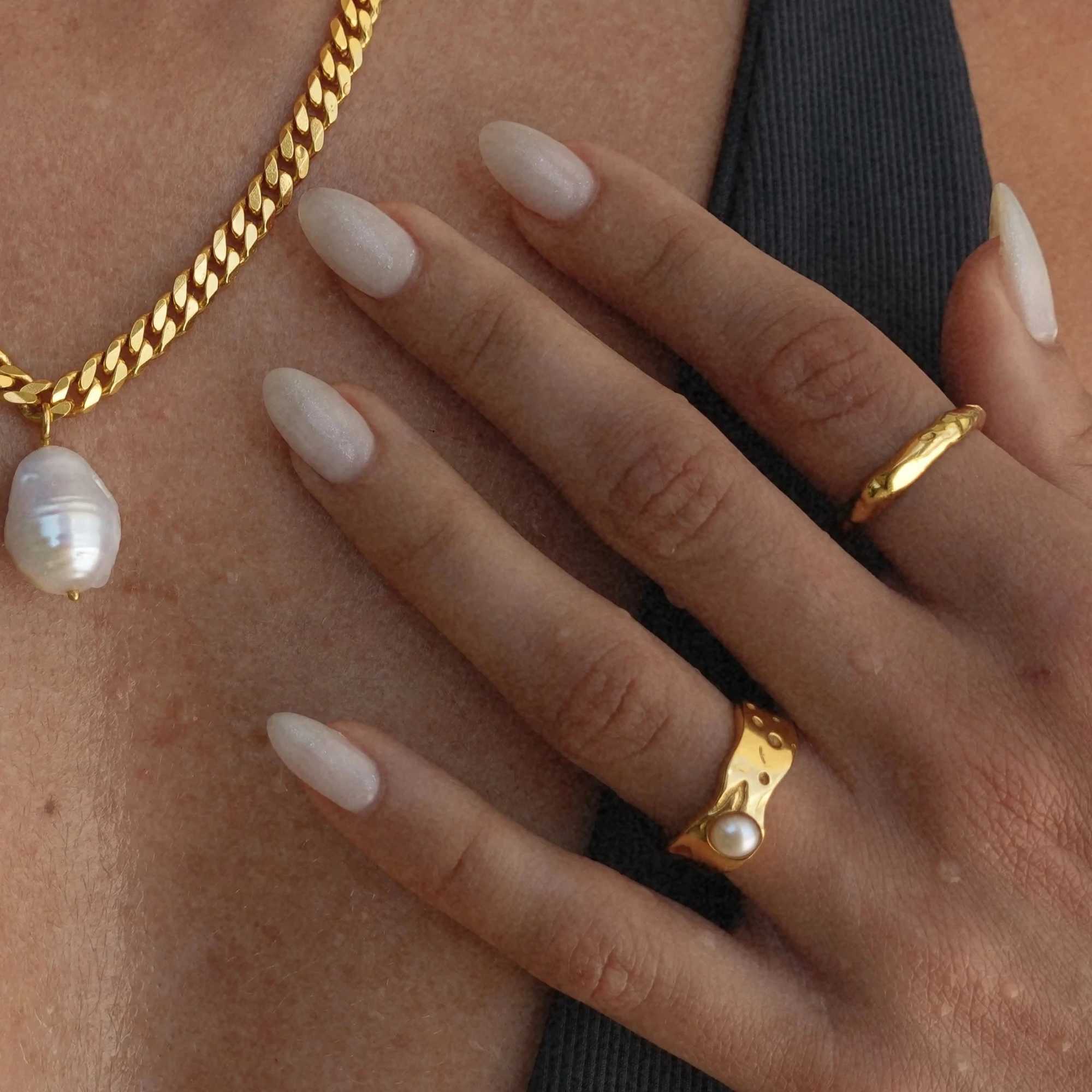 World Vintage Style Ring 18K PVD gold plated Fresh Water Pearl Stainless Steel Jewelry Elegant Imitation Ring Accessories New X250220