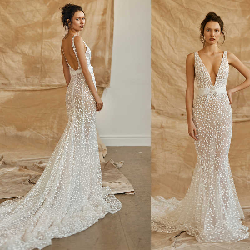 Summer Beach Mermaid Wedding Dresses Sexy Backless V Neck Appliques Bridal Gowns Dress Customized Pleats Vestio De Novia