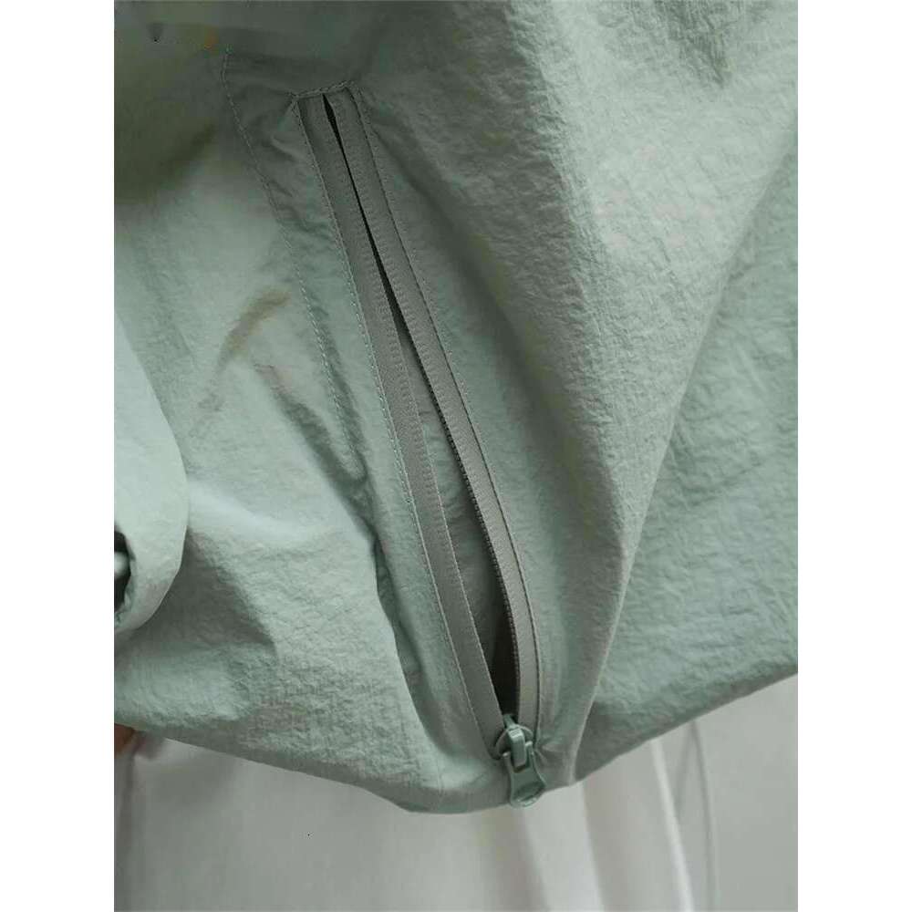 2025 Spring Summer Hooded Vest Women Loose Silhouette Casual Slimming Outdoor Sports Light Sleeveless Top Female