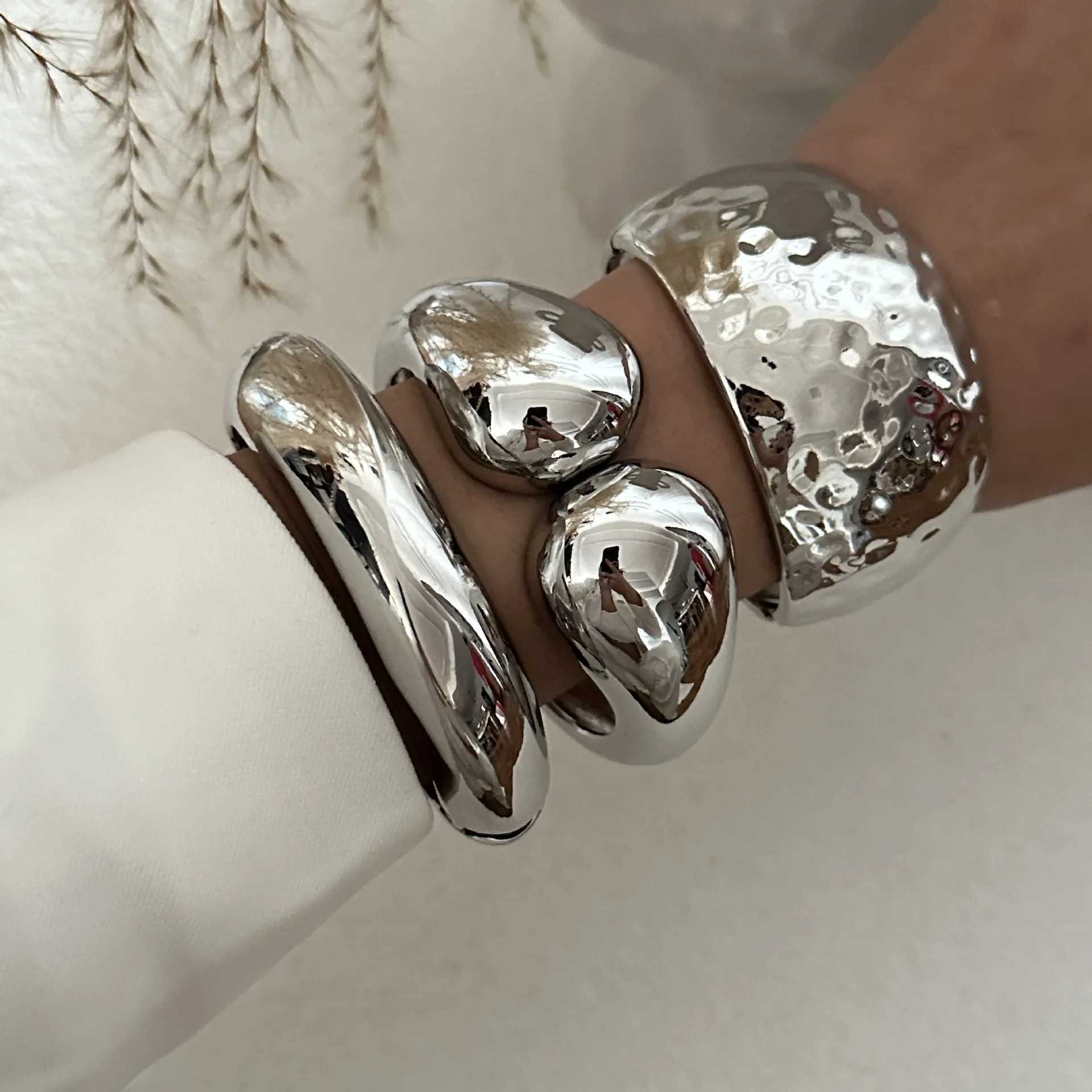 Punk Hip Hop Water Drop Cuff Wide Bangles Vintage Gold Silver Color Geometric Spring Bangles Bracelets Stainl Steel JewelryXJ250219
