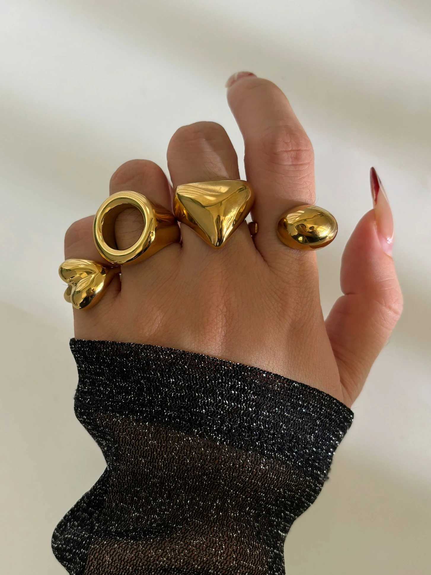 Perisbox high polished stainless steel gold and silver PVD galvanized hollow circular ring used for punk statement jewelry X250220