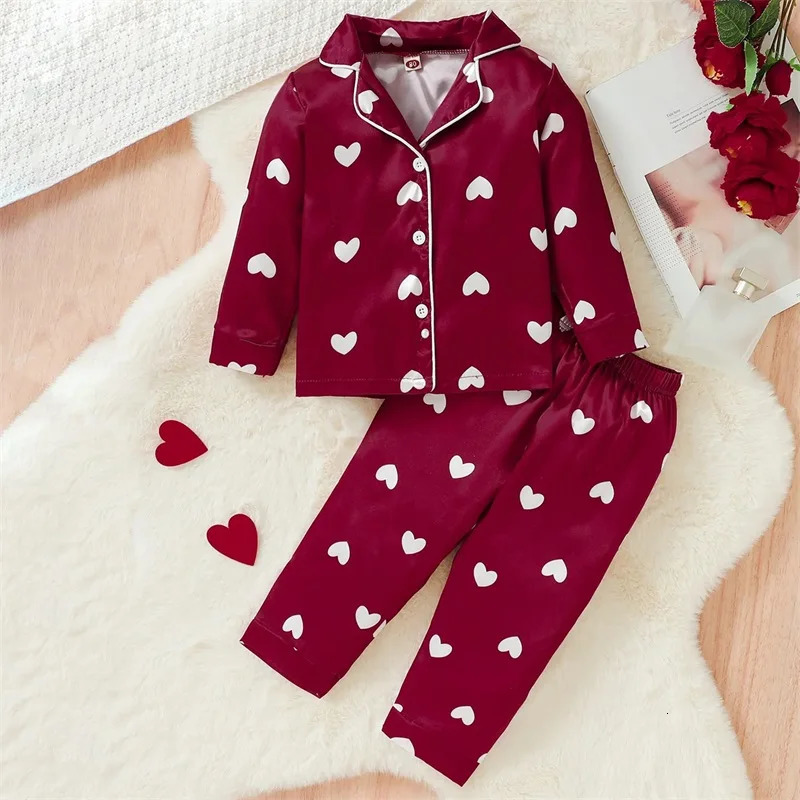 Pudcoco Little Girls Pajamas Set Toddler Satin Heart Print Lapel Collar Shirt Elastic Waist Pants Set Kids 2Pcs Loungwear 9M-5T 250219