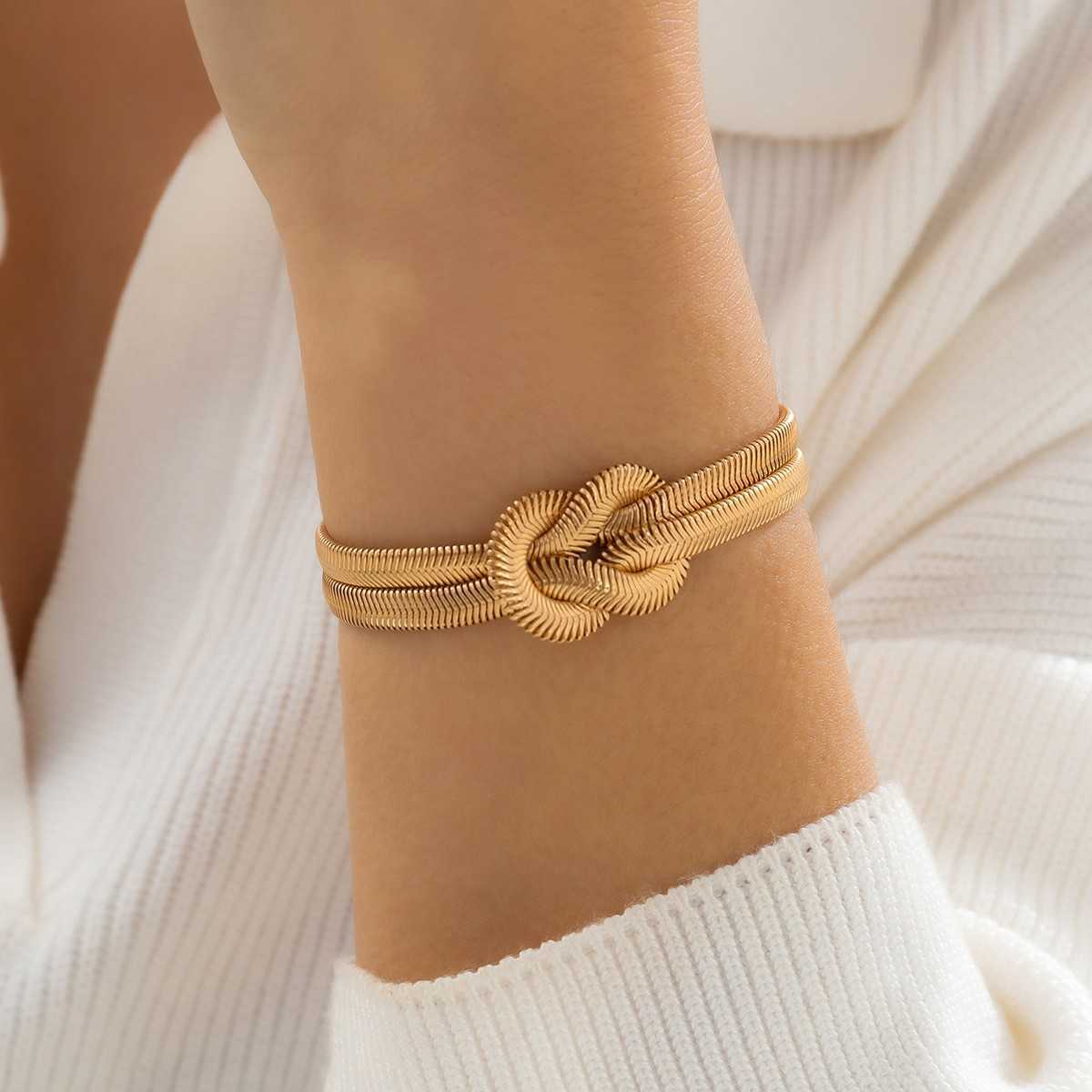 Charm Bracelets Accessories with niche design wrapped with snake bone chain bracelet simple and cool style buckle and knot bracelet H25220 2 L55Z