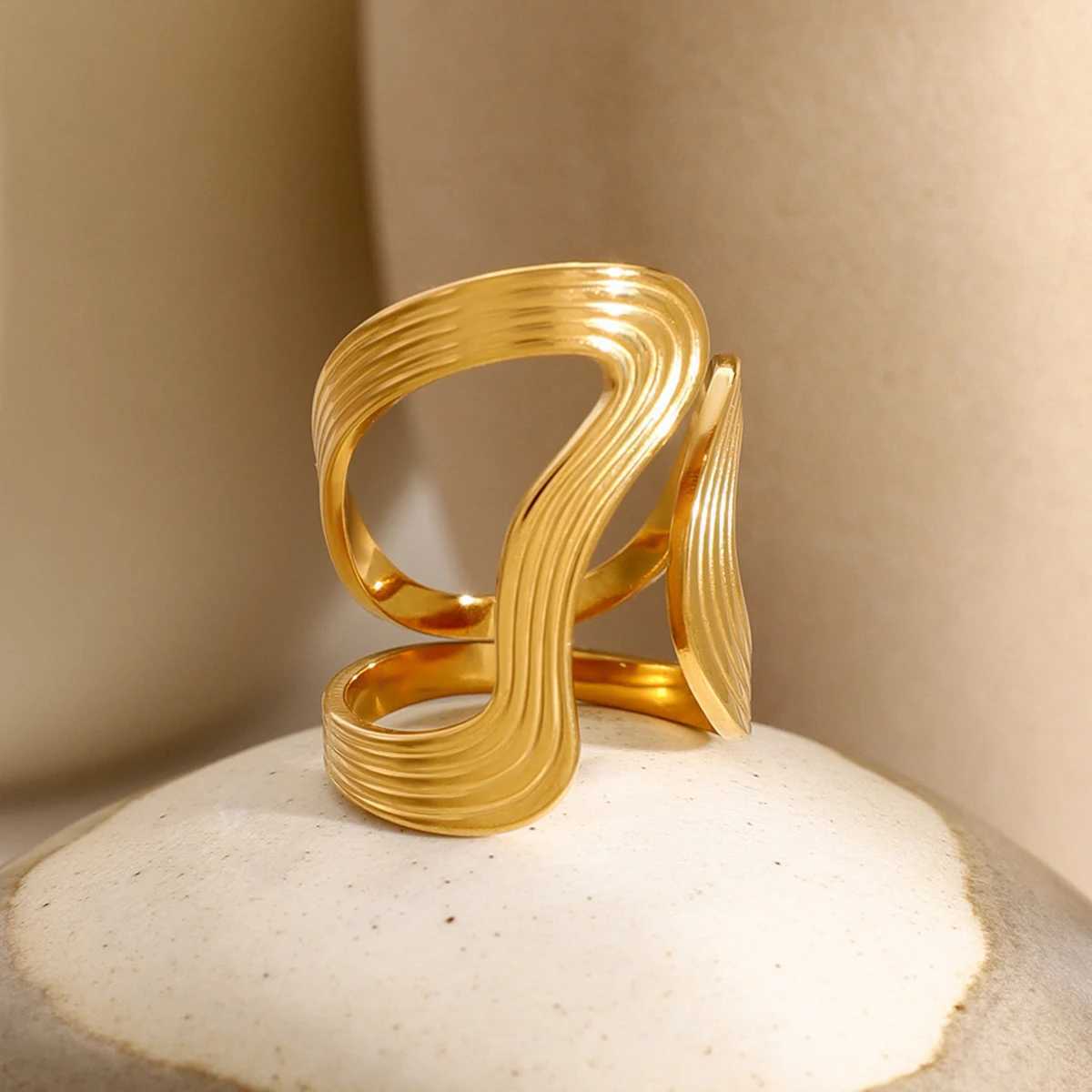 Uworld Rust proof Stainless Steel Celebrity Ring Fashion Creative Minimalist Metal Declaration Waterproof Jewelry X250220