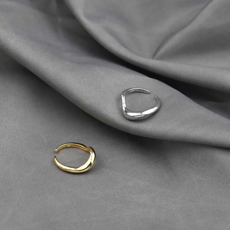 XIYANIKE Silver Color 2021 New Twisted Ring Creative Geetry Fashion Smooth Temperament French Jewelry Luxury Handmade X250220