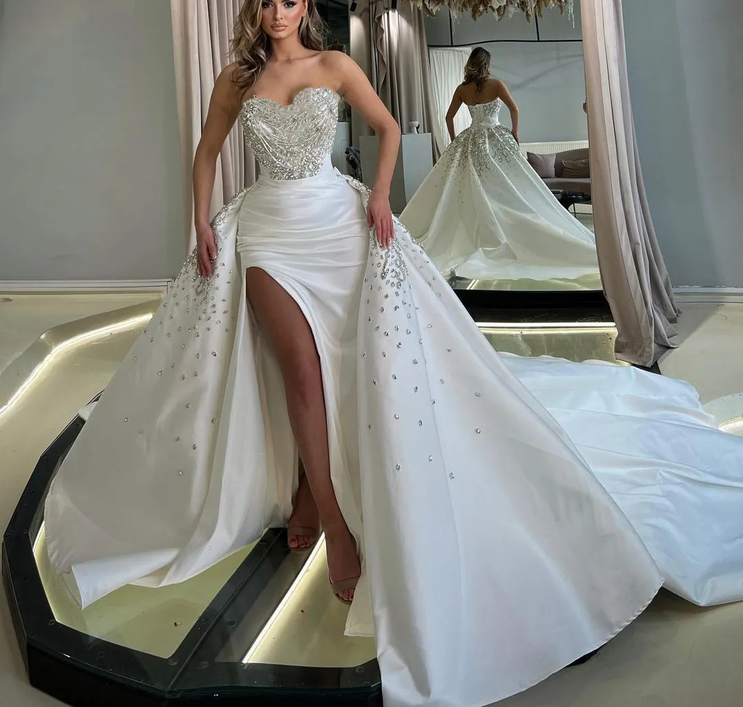 2025 Rhinestones Beaded Luxurious Wedding Dresses Sweetheart Satin Long Bridal Gown With Detachable Train Side High Slit Bride Dress Vestido De Novia