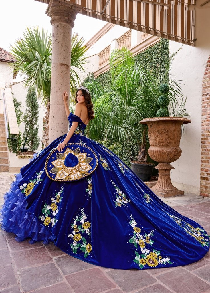 Floral Velvet Quinceanera Dress Embroidery Strapless Puffy Ball Gown Sweet 16 Dresses Ruffles Tiered Emerald Green Vestido De 15 Anos Birthday Party G