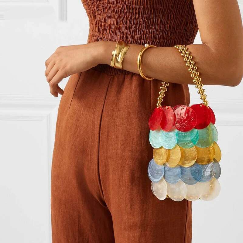 2023 Fairy Shell Natural Fritillary Piece Sequin Hand Weaving Beaded Handbag Crossbody Phone Ladies Party Elegant Bag