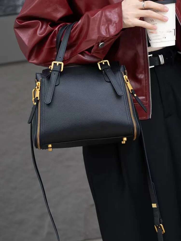 Soft Cowhide Handbag Women Winter New Genuine Leather Crossbody Fashion Shoulder Bag Classic Versatile Designer Purse