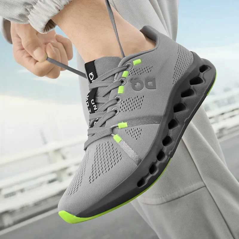 Mesh Fashion 2025 New Hollow Out Design Mens Shoes Sneakers tralight Cozy Breathable Teenagers Running Shoes Mens Zapatillas Z250412