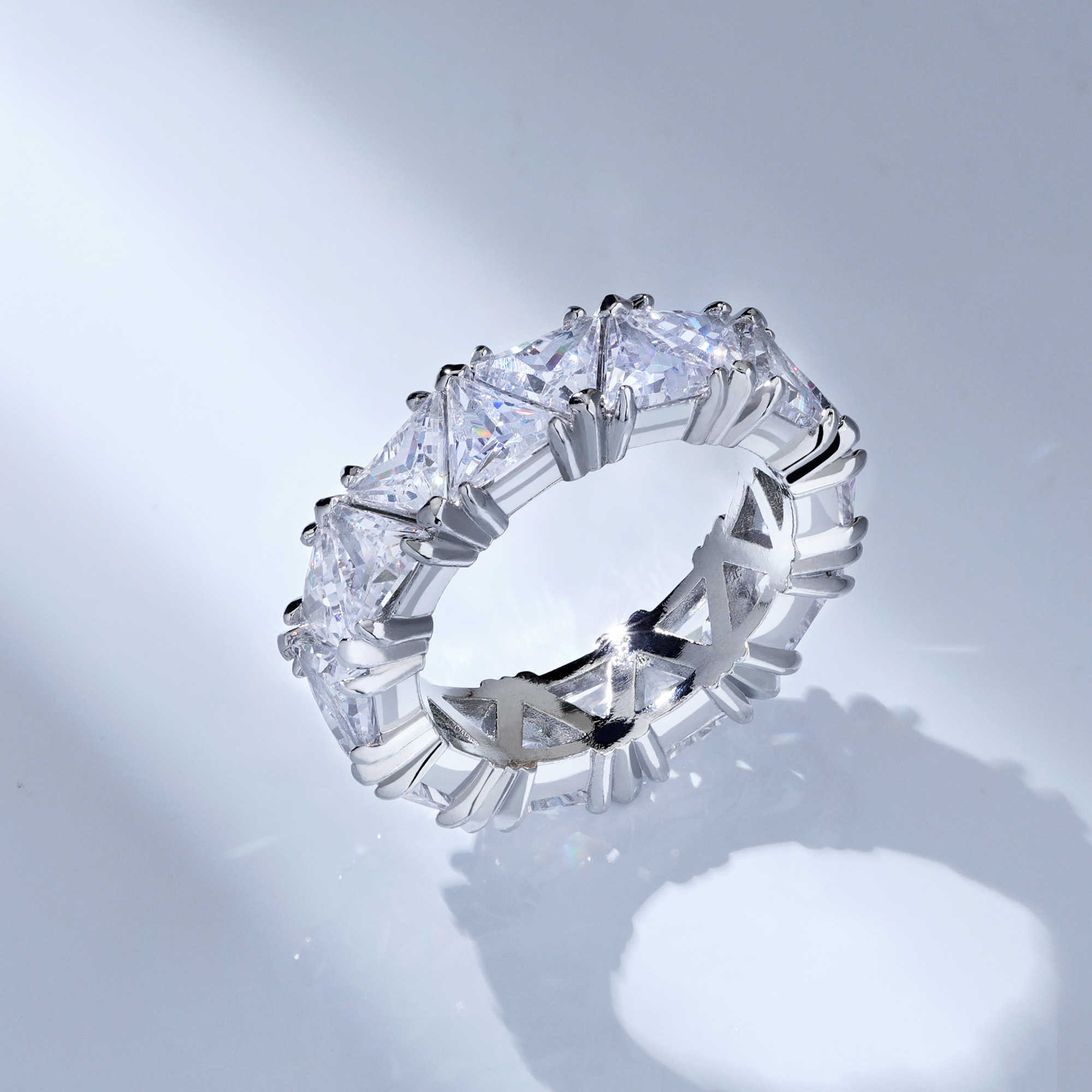 Luster Test Positive Synthetic Diamond Jewelry 925 Sterling Silver 5.0mm White Triangle Moissanite Ring
