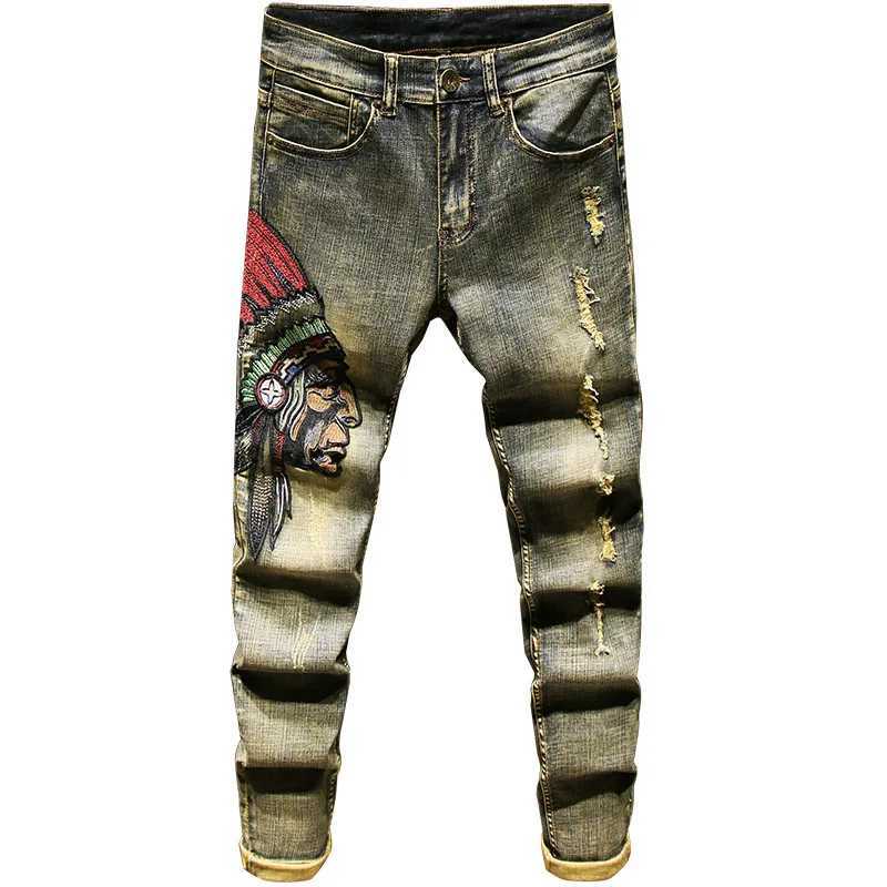 Autumn Winter Embroidered Ripped Jeans for Men Slim Fit Stretchy Trendy Vintage Washed Denim Pants X250220