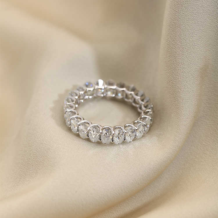 America Popular Design 14K Gold Engagement Rings Women Jewelry Shiny Oval Cut Moissanite Wedding Bands Eternity Ring