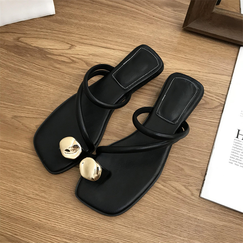 Free shipping designer Sandals for woman 2025 new summer Solid Flat Heel Daily Outfit slippers