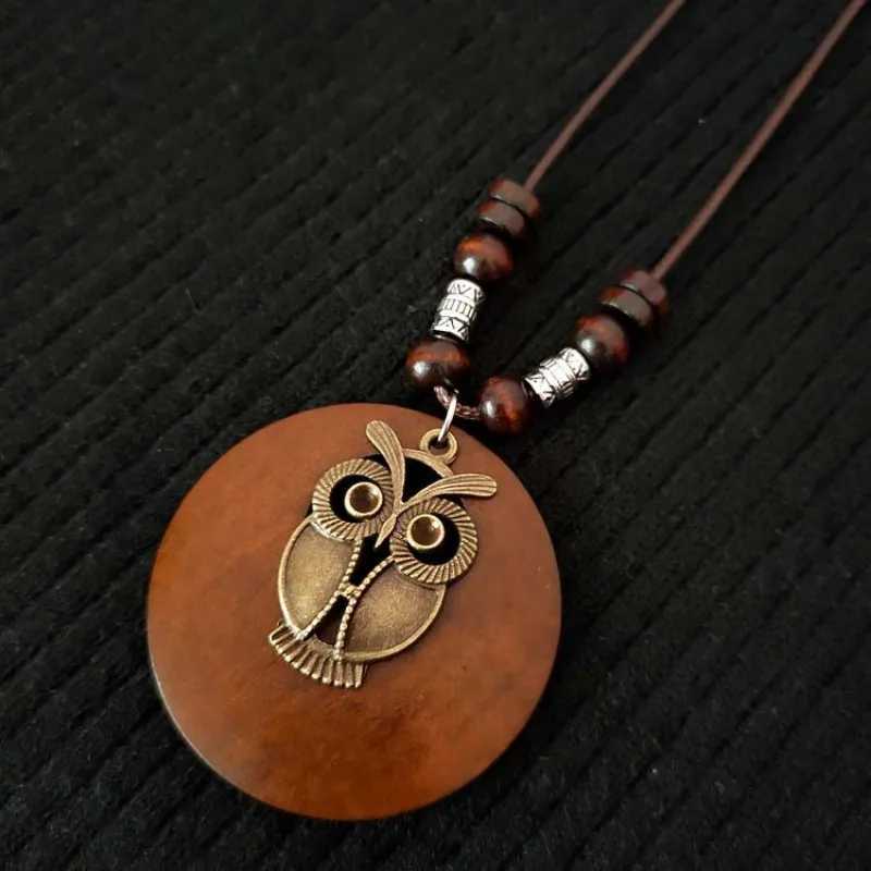 Vintage Cotton and Linen Accories Ethnic Wind Korean Wooden Bird Pendant Long Necklace for Women Men Sweater Chain JewelryXJ250219