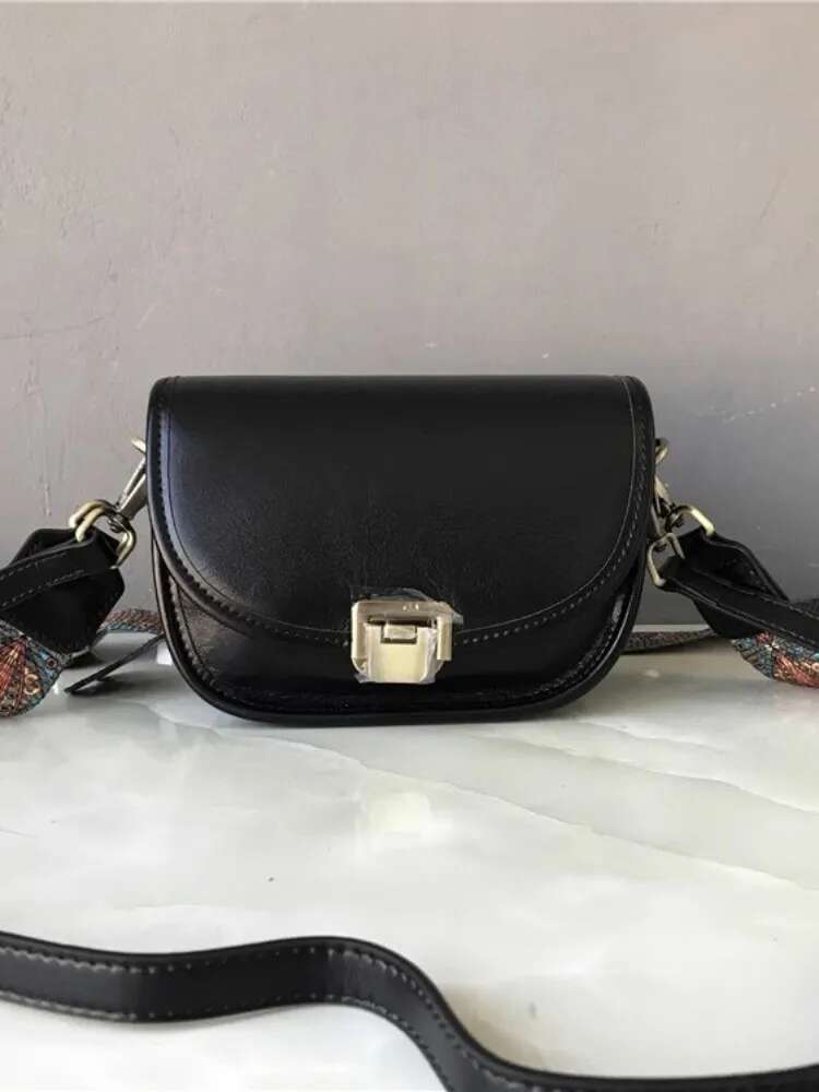 Retro Design Hasp Cowskin Saddle Women Wide Strap Single Shoulder Crossbody Bag Office Ladies Solid Genuine Leather Bags