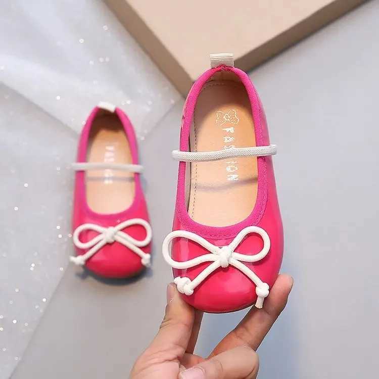 Girls Leather Shoes 2024 Spring/Autumn Kids Flats with Simple Lacing Bow Round Toe Soft Sole Colored Princess Shoes for Show X250220