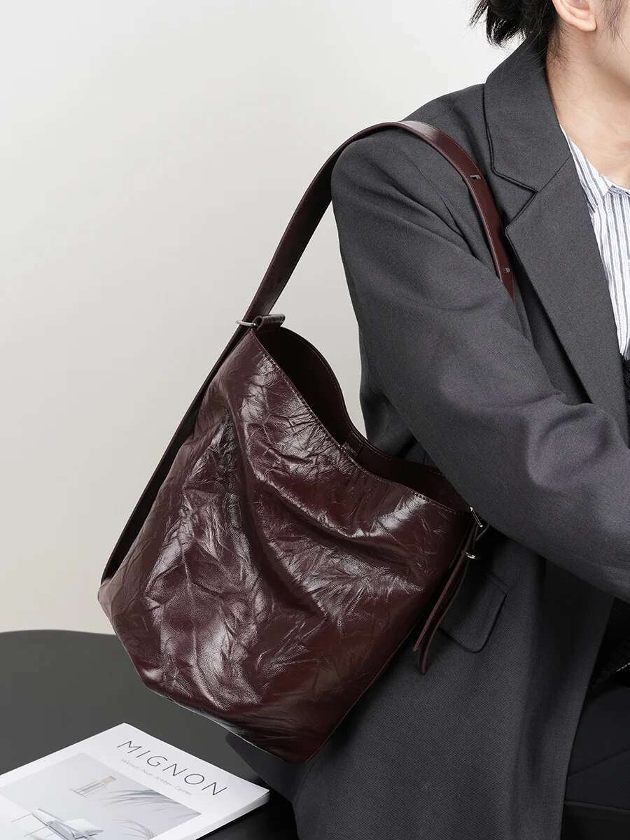 2024 New Sense Niche Design Armpit Genuine Leather First Layer Cowhide Women's Shoulder Crossbody Bag