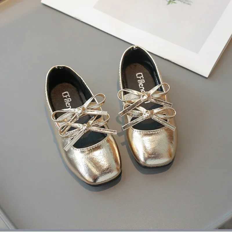 Elegant girl princess shoes new childrens leather boots spring and autumn childrens fashion leather boots black ballet shoes solid color bow X250220