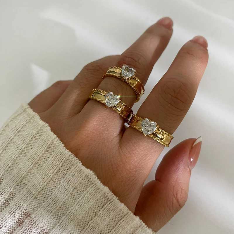 Perisbox Fashion Stainless Steel Gold Plated Zircon Rings for Wen High Quality Sparkling Wedding Jewelry Birthday Gift X250220