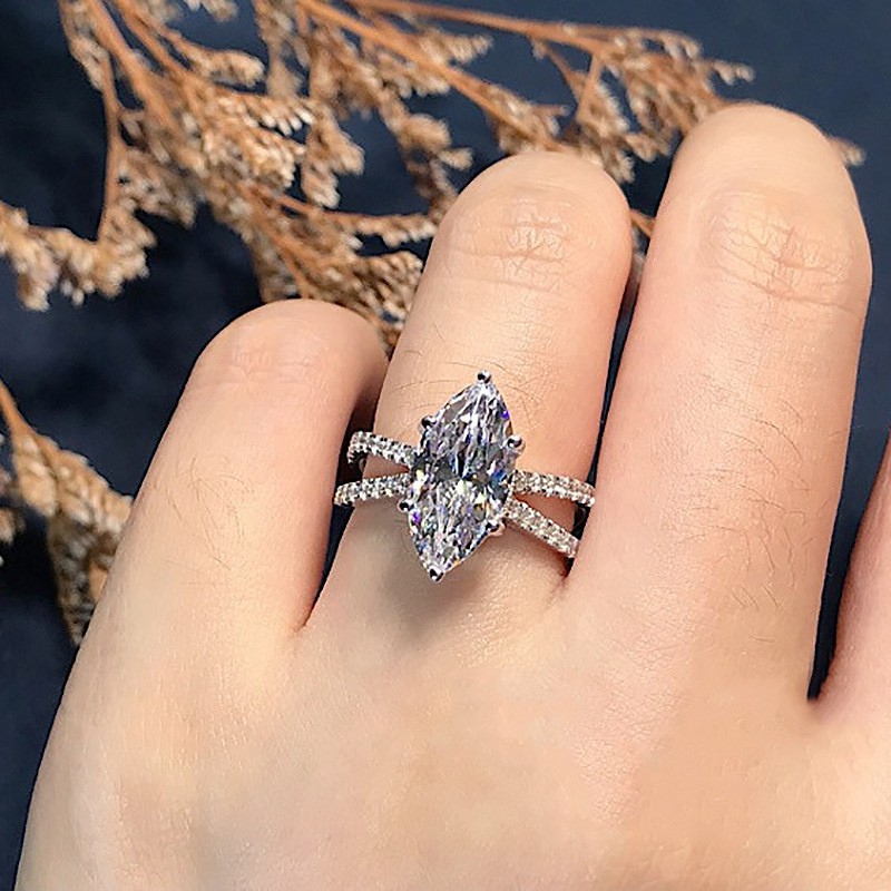 Classical Six Claw Wedding Rings Luxury Jewelry Elegant 925 Sterling Silver Marquise Cut Lab Moissanite Diamond CZ Party Women Engagement Bride Ring G