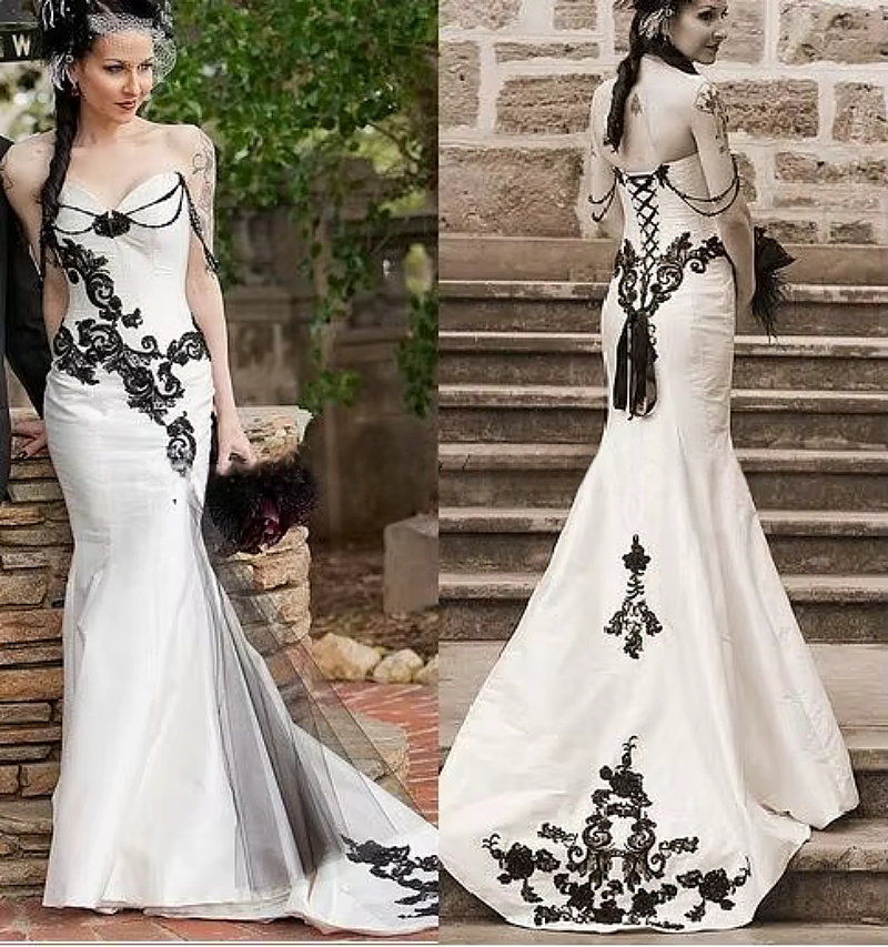 2025 Gothic Black And White Mermaid Wedding Dresses Beading Off Shoulder Corset Vintage Bridal Gowns Lace Appliques Satin Vestido De Novia