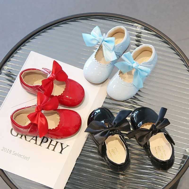 Little Girls Shoes 2024 Spring/Summer Childrens Princess Shoes Girls Oxford Candy Color Childrens Soft Patent Leather Shoes X250220