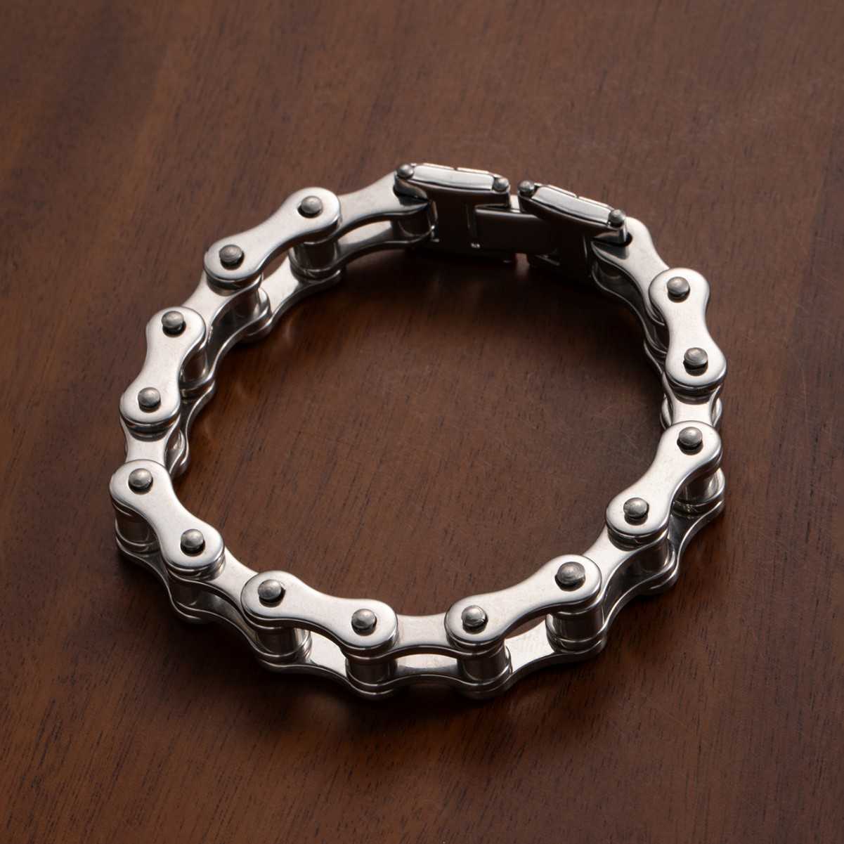 Charm Bracelets Hot selling trendy stainless steel bracelet motorcycle chain confident car titanium steel personalized bracelet mens bracelet H25220