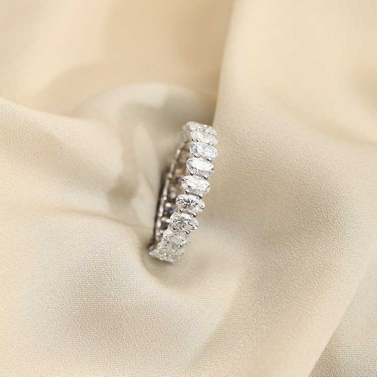 America Popular Design 14K Gold Engagement Rings Women Jewelry Shiny Oval Cut Moissanite Wedding Bands Eternity Ring